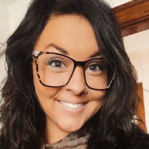 Meet your Posher, Andrea